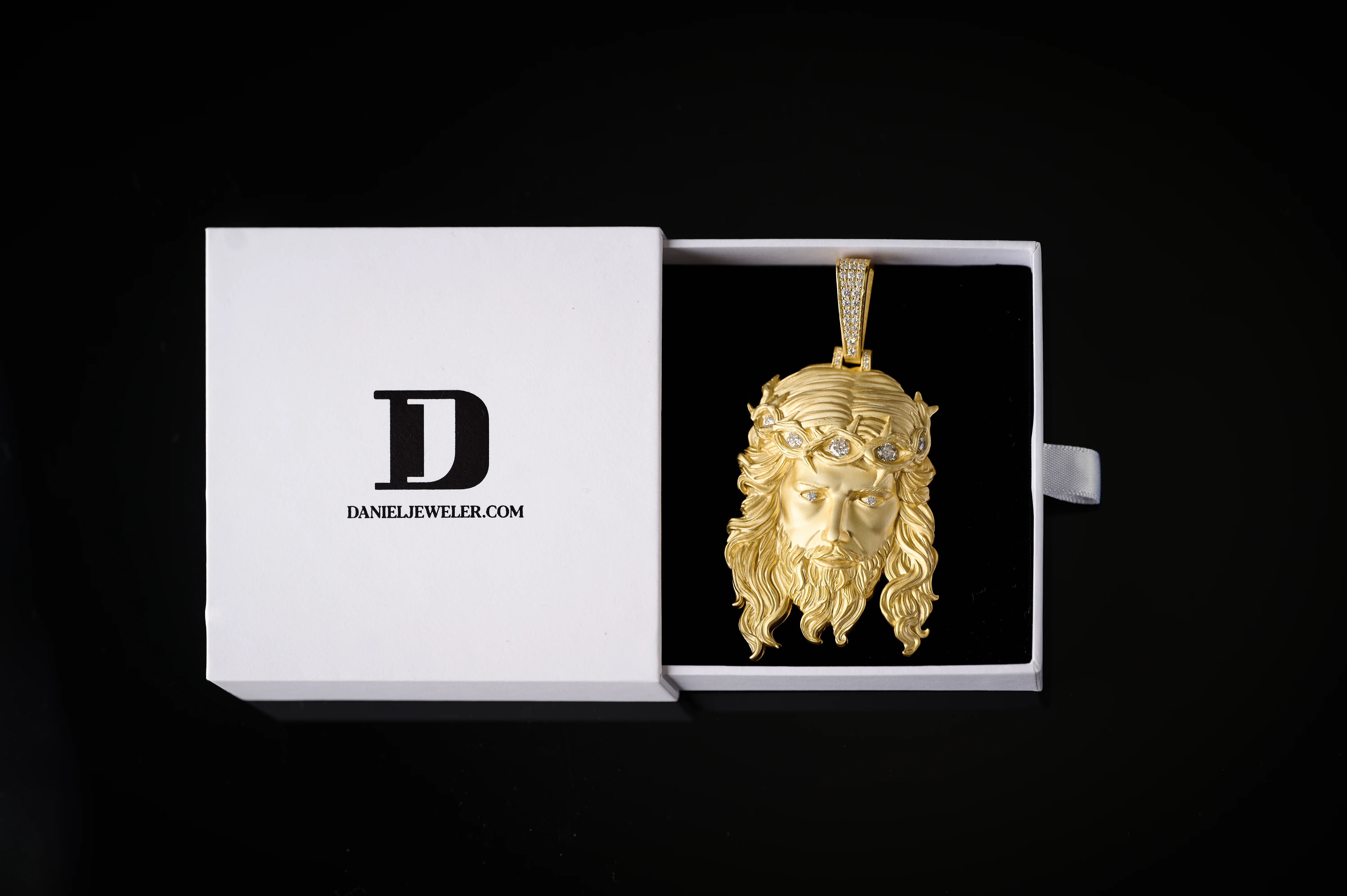 Moissanite Jesus Piece 14K Gold Pendant Matte Finish - Image 3
