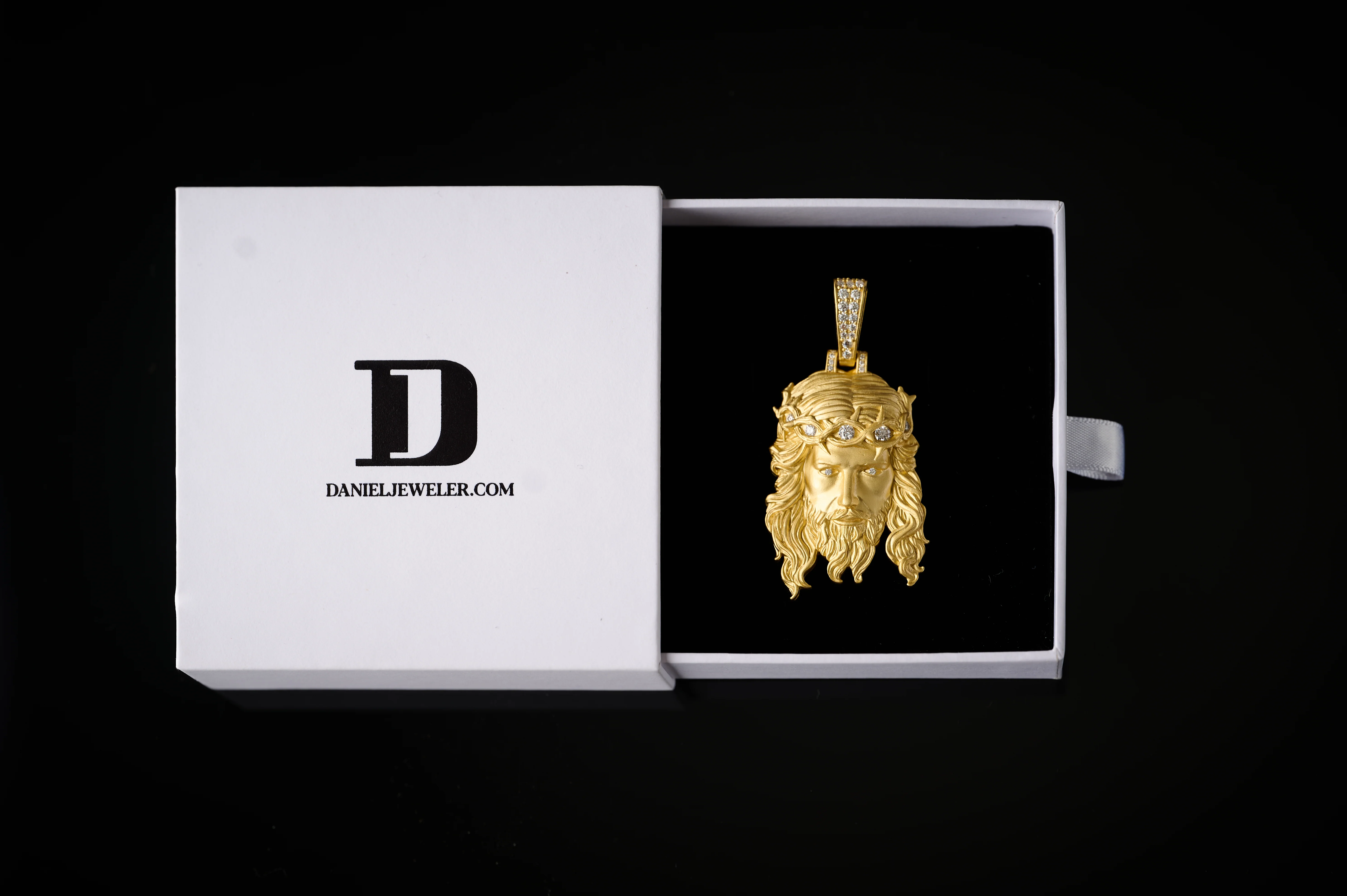 Moissanite Jesus Piece 14K Gold Pendant Matte Finish - Image 4